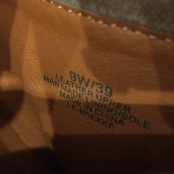 LUCKY BRAND Taupe Suede Ankle Boots Size 9W NWOT Cowboy Boots - Picture 7 of 7